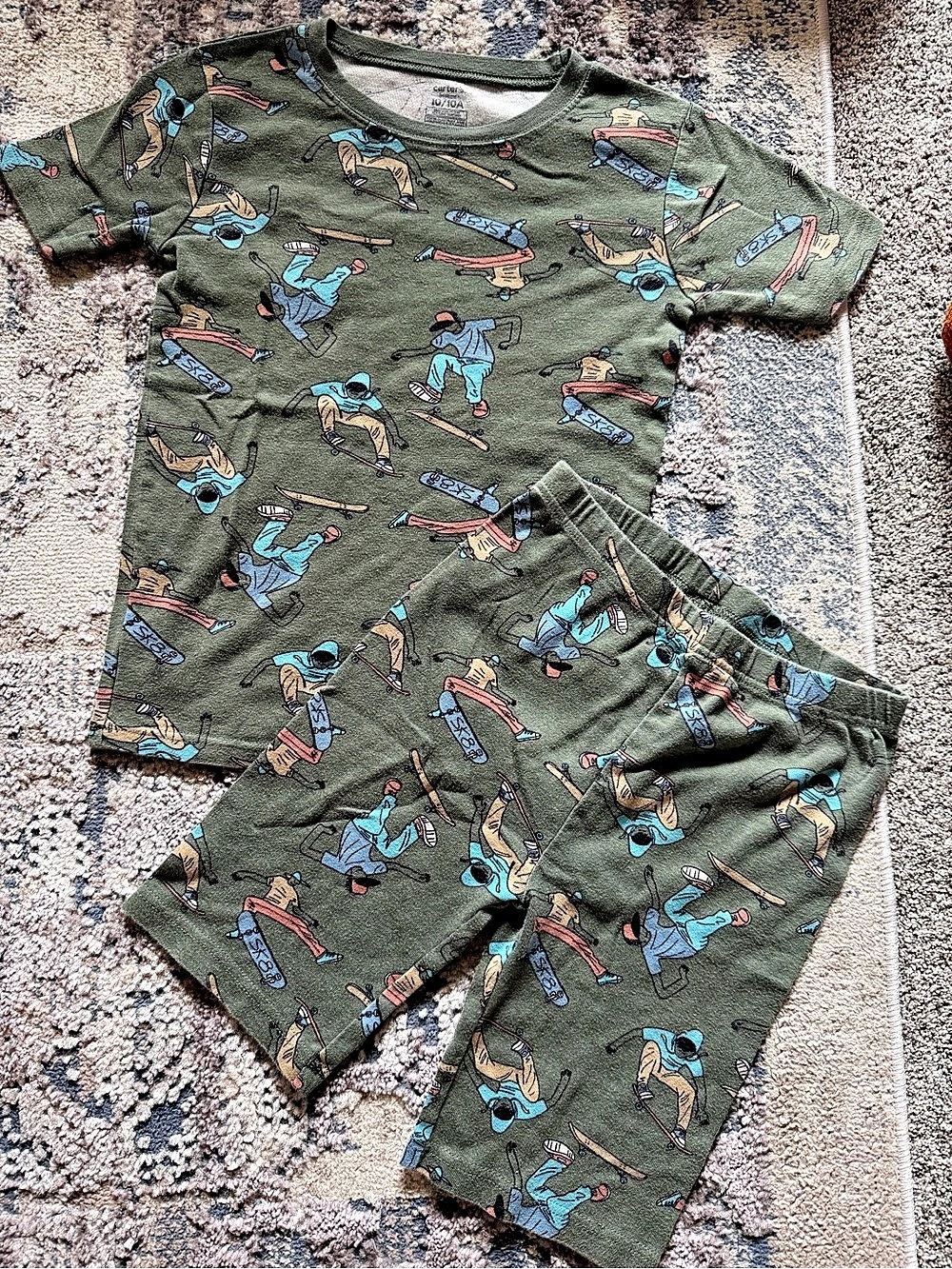 carter's Boys Skateboard 100% Cotton Short-Sleeve Snug Fit Pajama Set Pajama 10